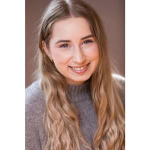 Meet your Posher, Abby